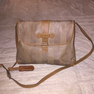 Vintage Fendi Envelope Crossbody Purse ♥️